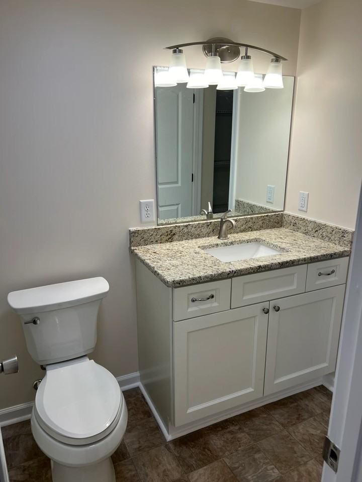 2020 Chapel Hill Rd - Photo 3 of 14