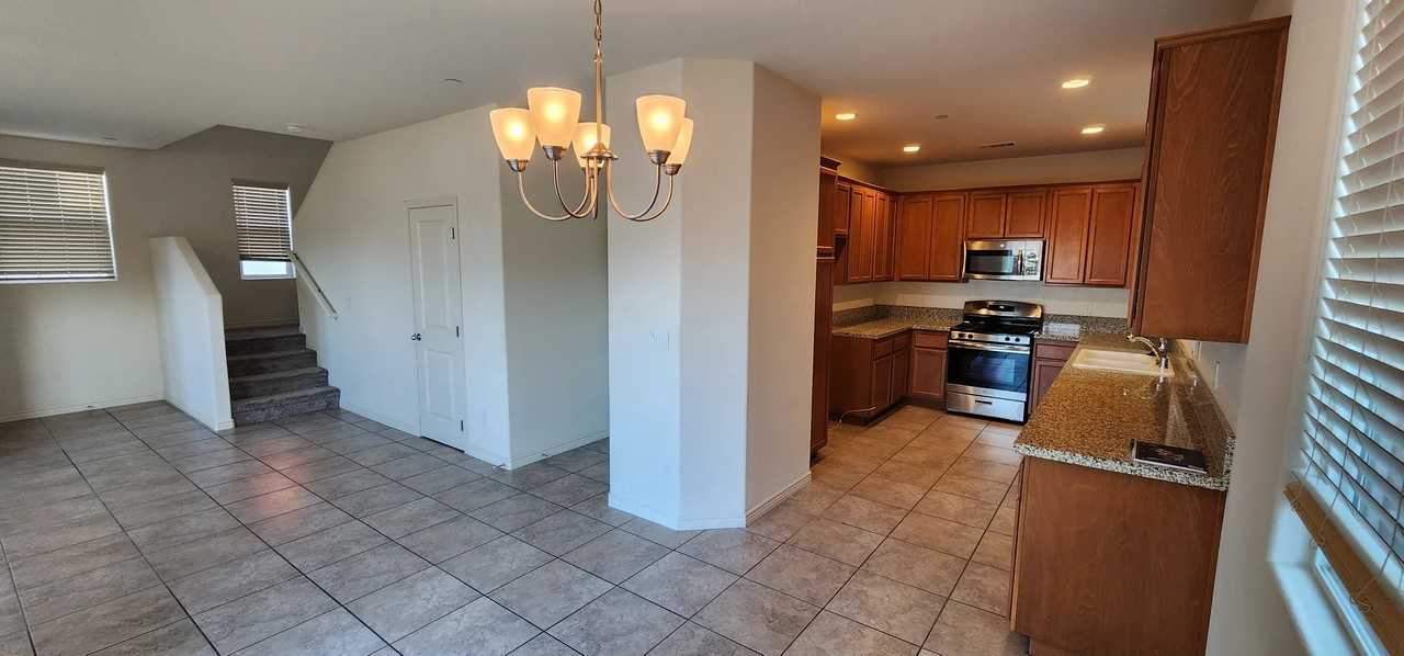 162 Sweetwater Ln - Photo 6 of 21