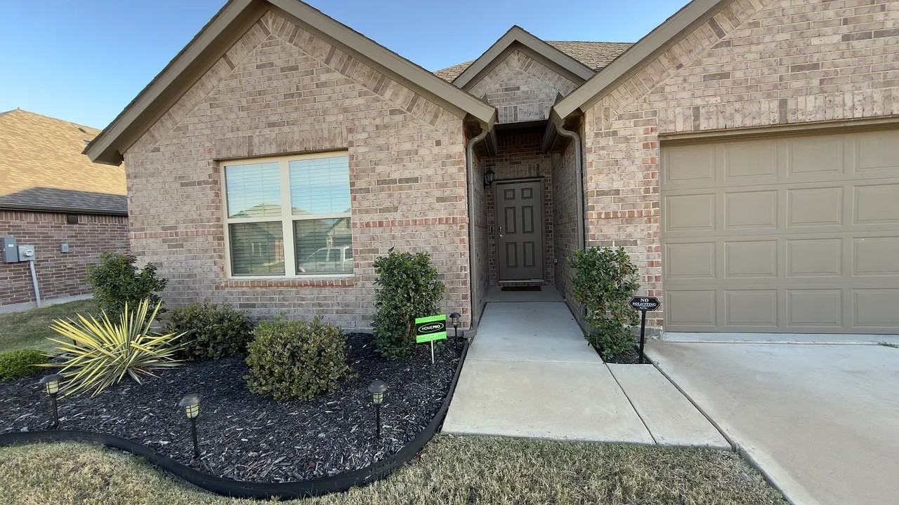 1312 Hunters Ridge Dr - Photo 2 of 21