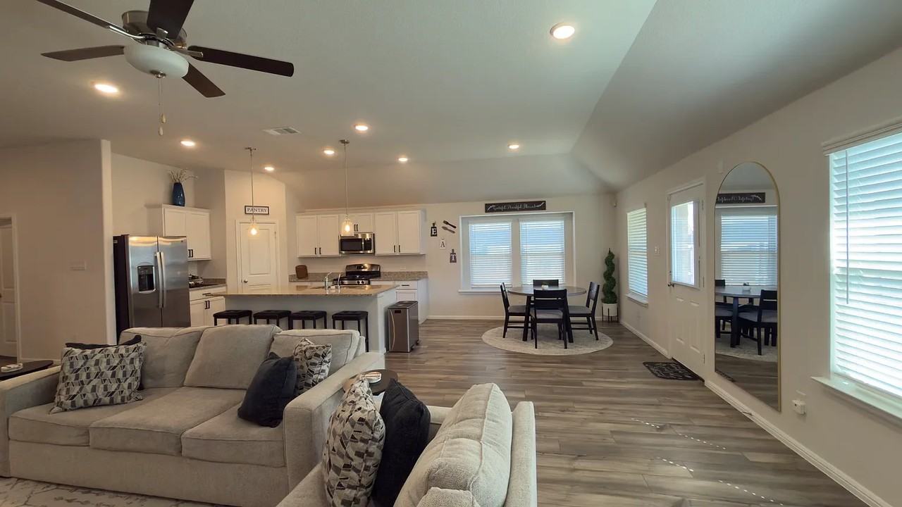 1312 Hunters Ridge Dr - Photo 4 of 21