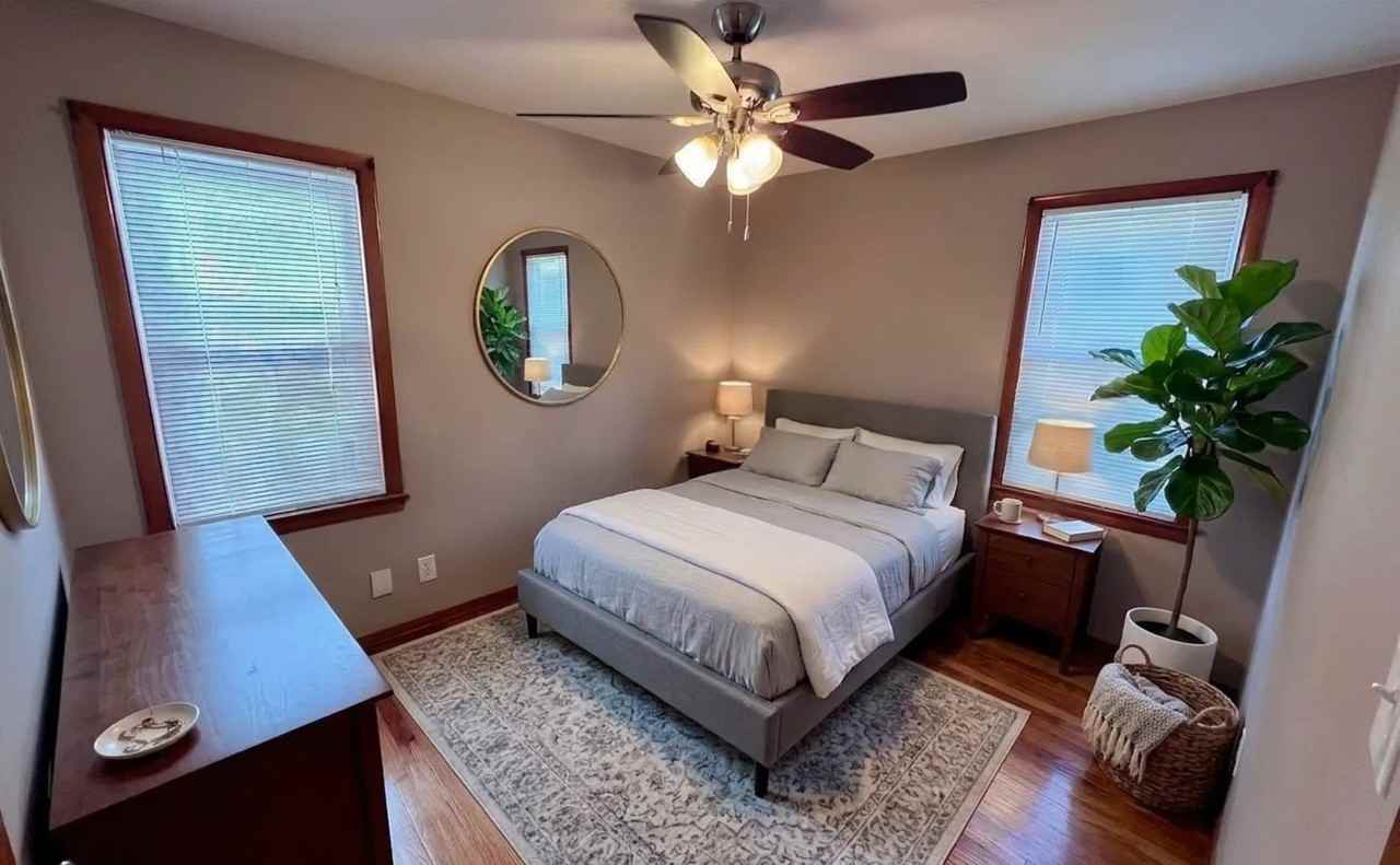 5069 Henry St - Photo 2 of 11