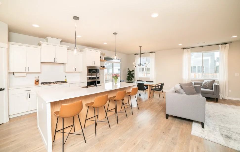 1110 Ne 11th Pl - Photo 4 of 6