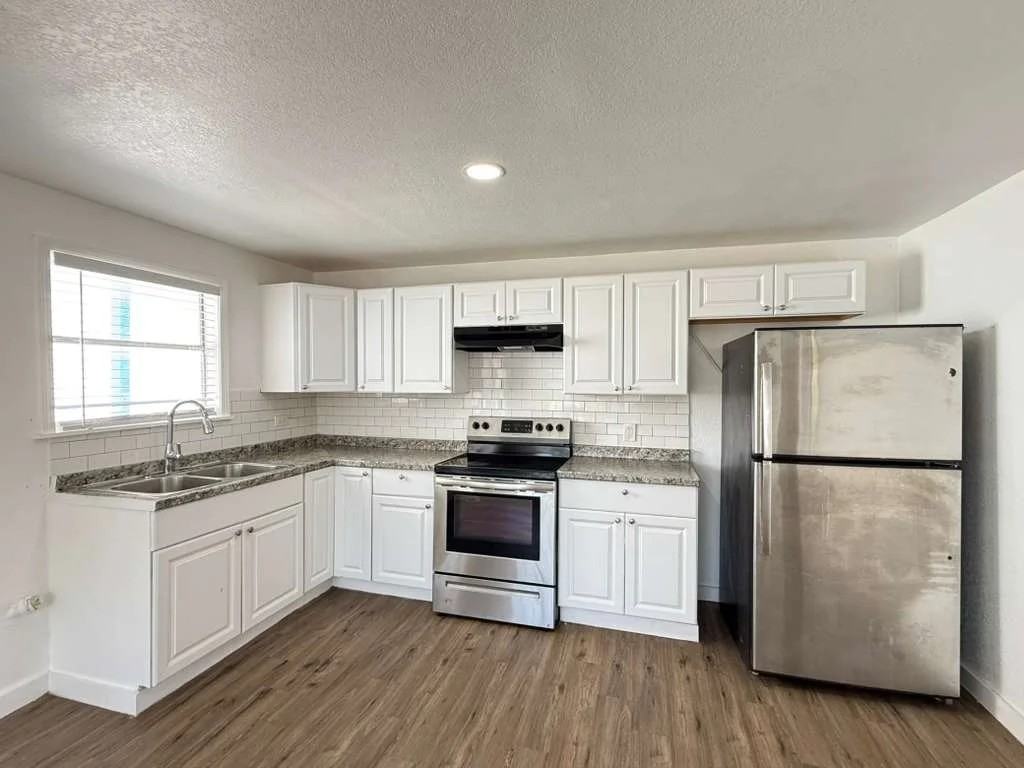 206 Southlawn Ave - Photo 4 of 14