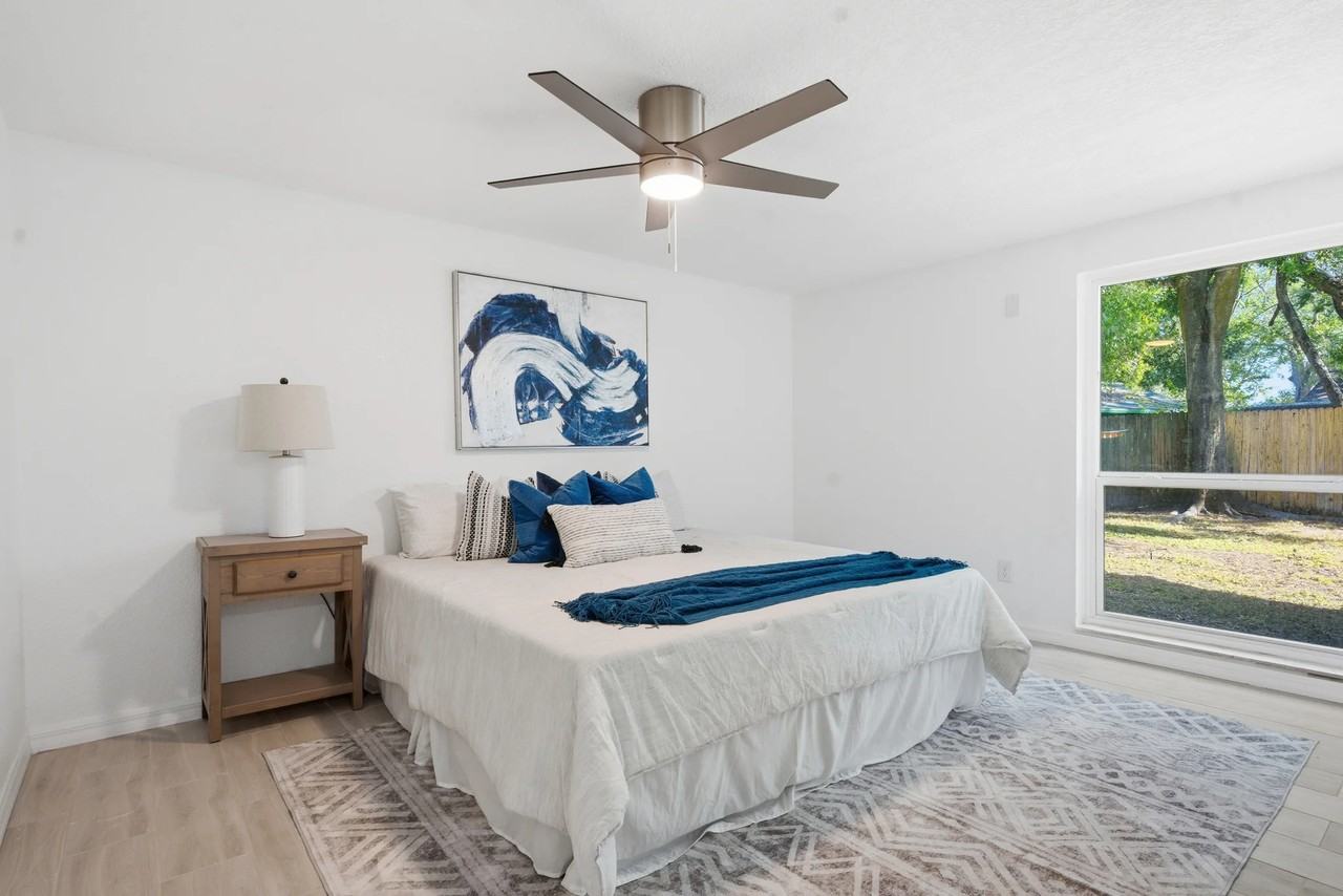 613 Highview Cir N - Photo 6 of 12