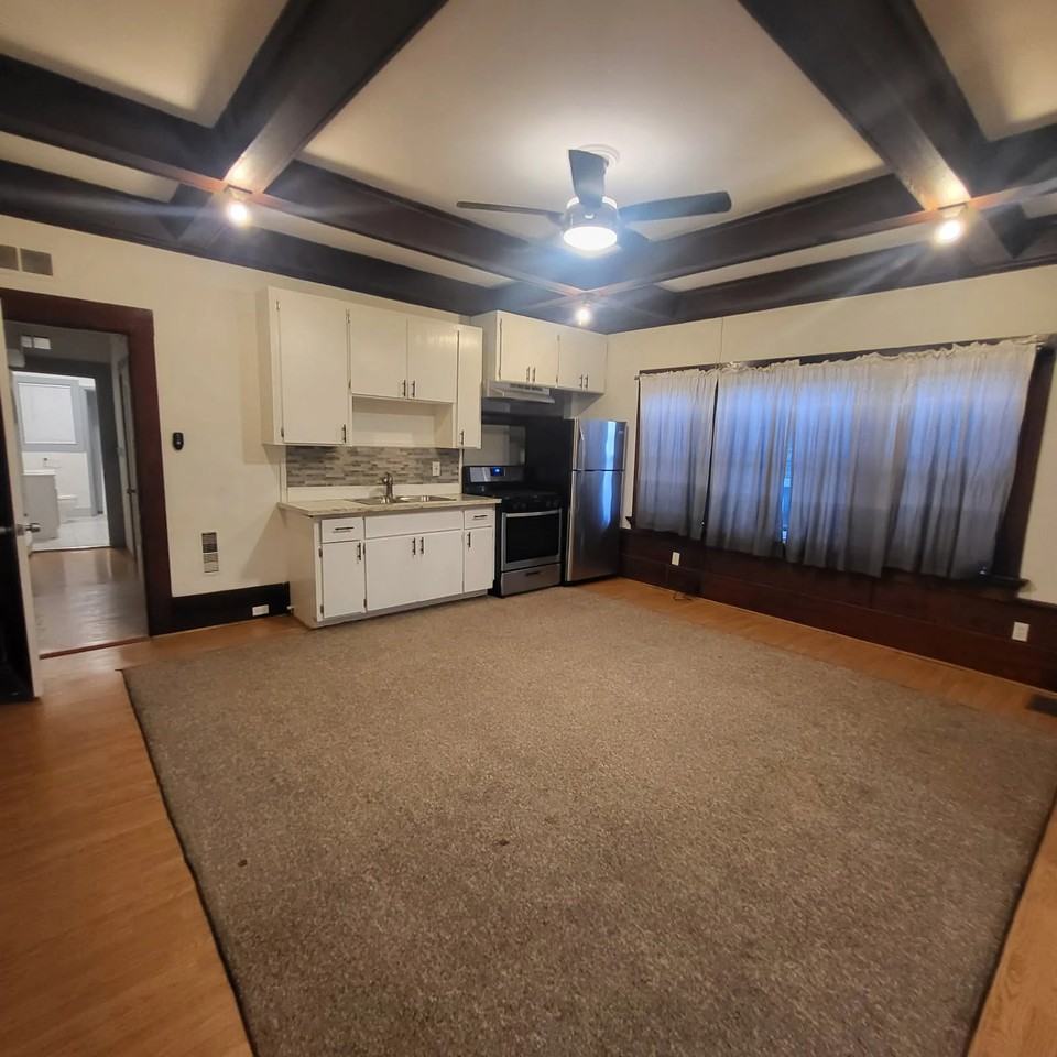 1428 78th Ave #1 - Photo 4 of 11