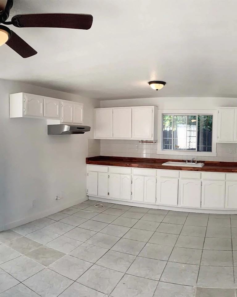 9618 Evers Ave - Photo 2 of 6