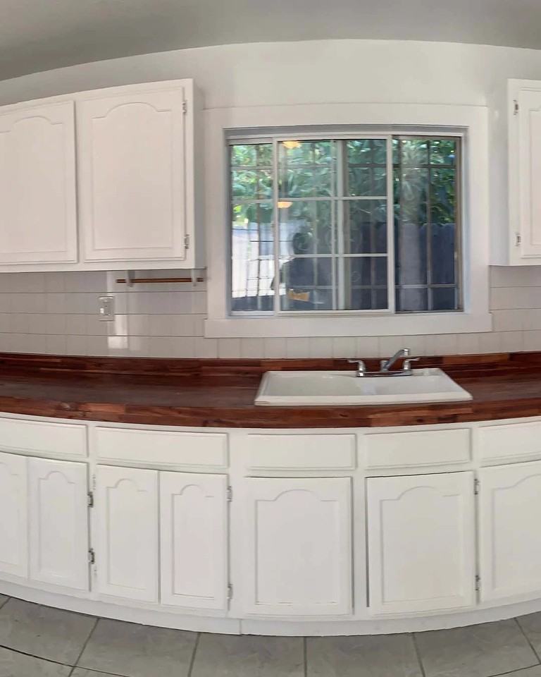 9618 Evers Ave - Photo 3 of 6