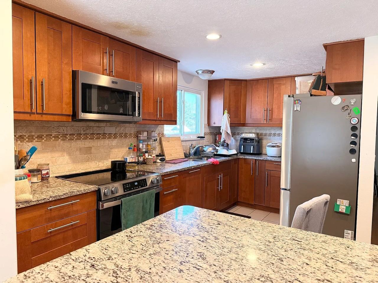 9308 Kendall St - Photo 6 of 7