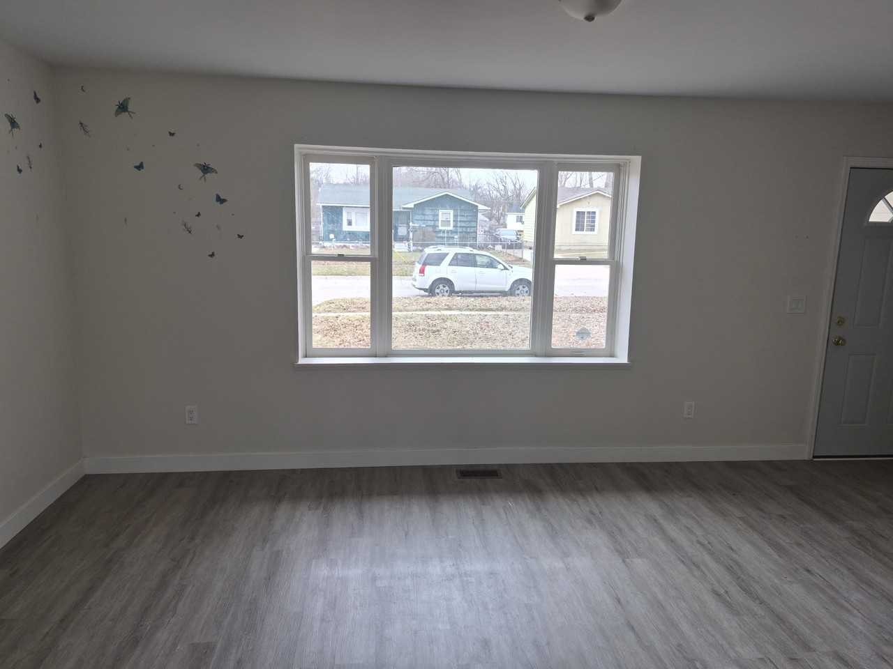 2710 Eaton Pl - Photo 4 of 10