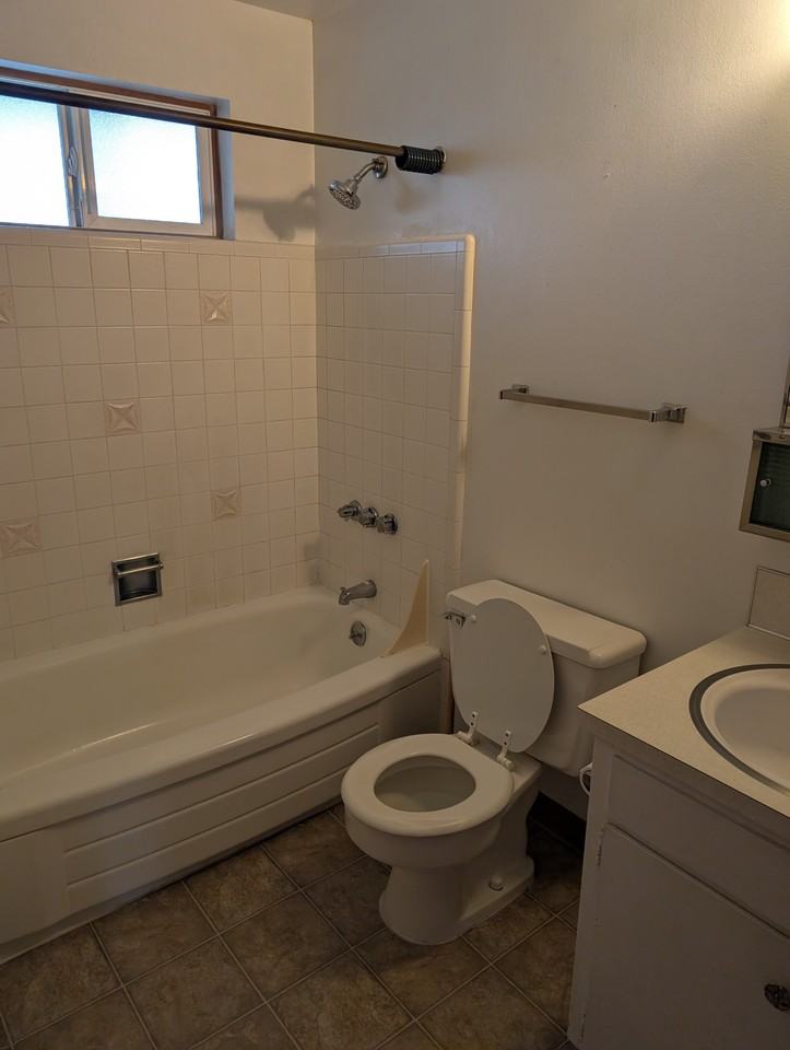 1118 Waller St Se #1118 - Photo 4 of 9