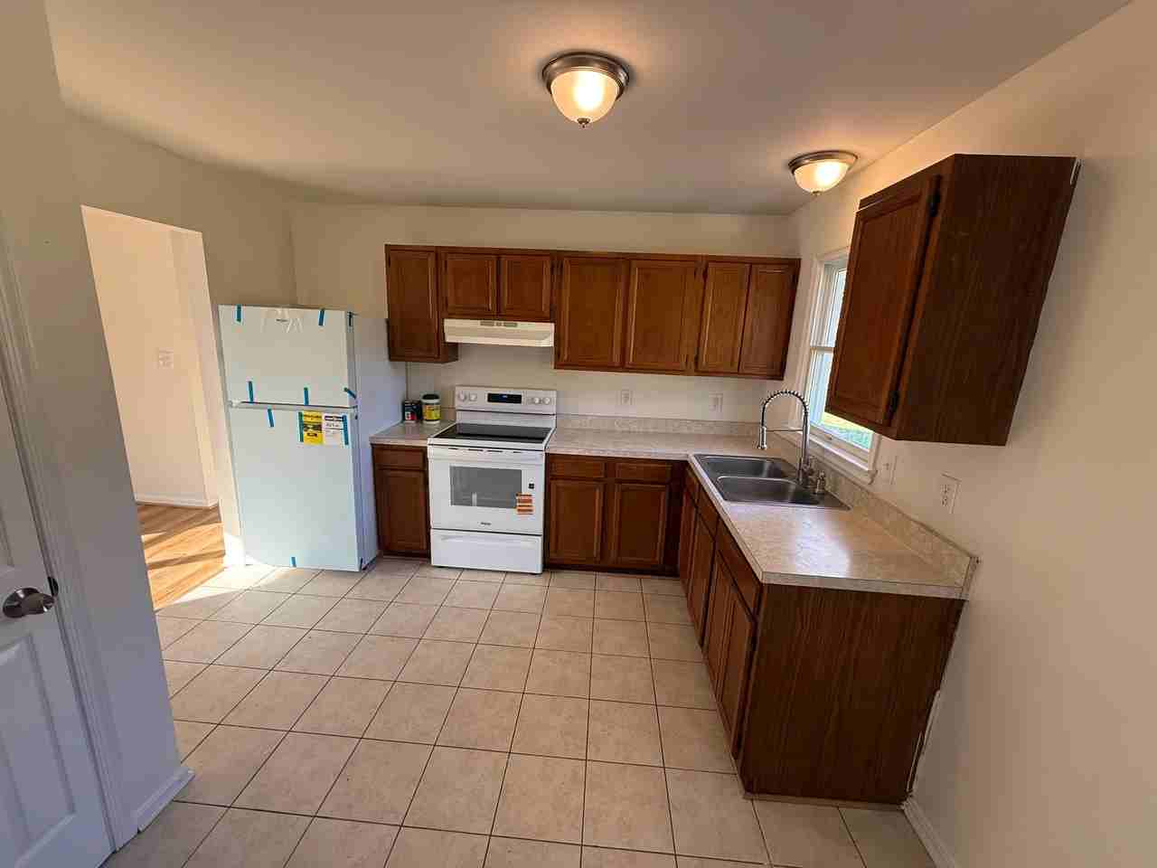 12595 Southern Maryland Blvd - Photo 2 of 6