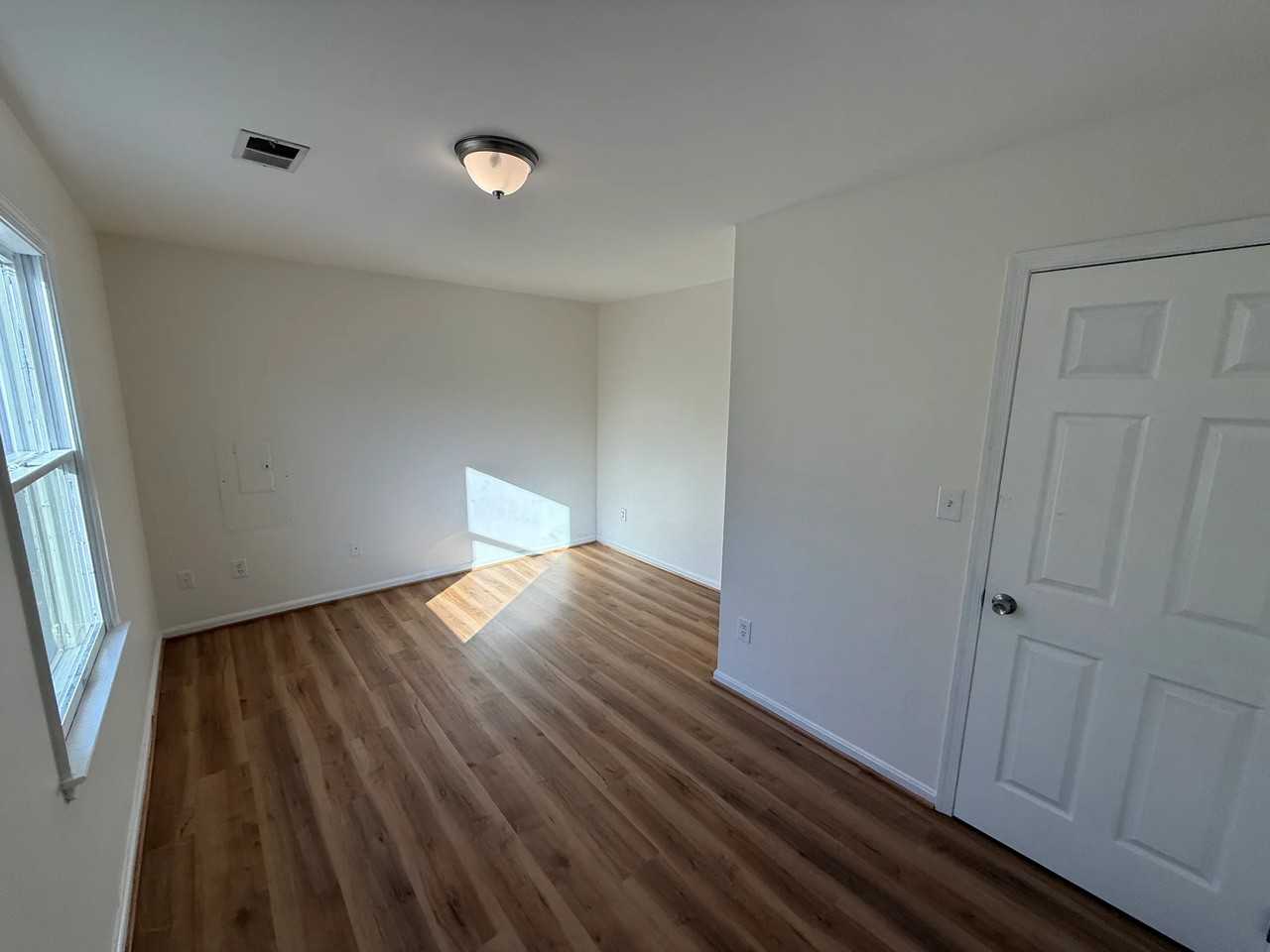 12595 Southern Maryland Blvd - Photo 5 of 6