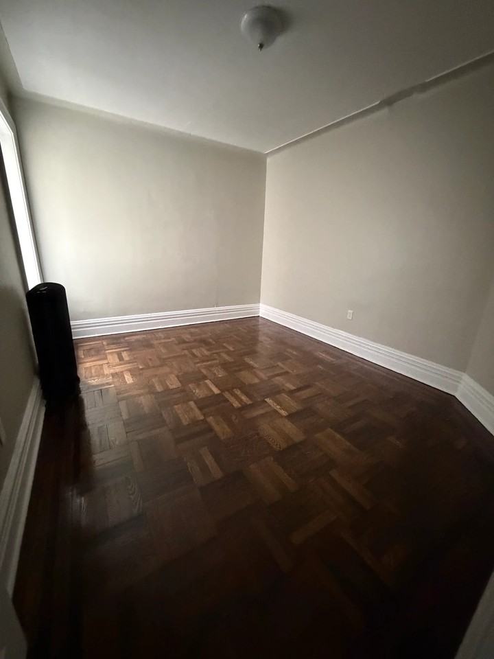 196 Roseville Ave #22 - Photo 2 of 4