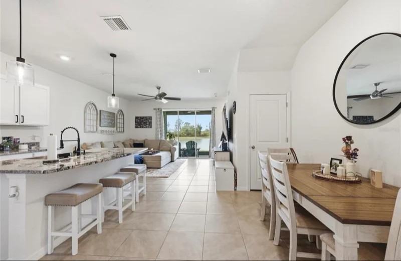 32992 Major Oak Dr - Photo 2 of 11