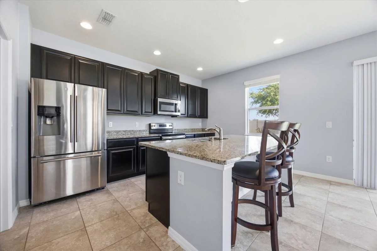 220 Whirlaway Dr - Photo 4 of 20