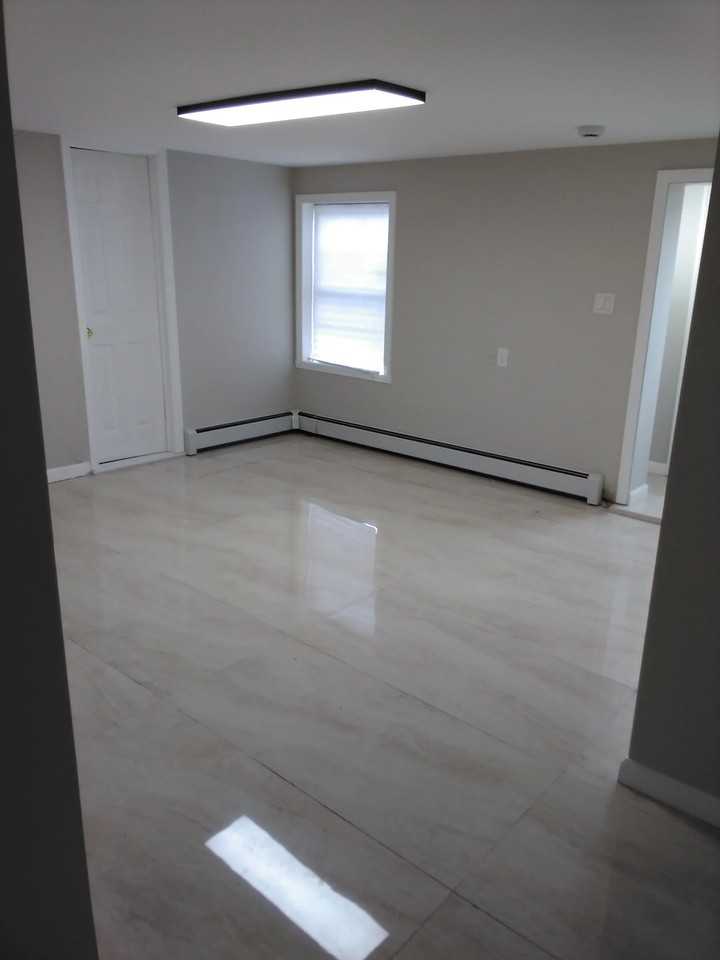 21 Ramapo Rd - Photo 7 of 20