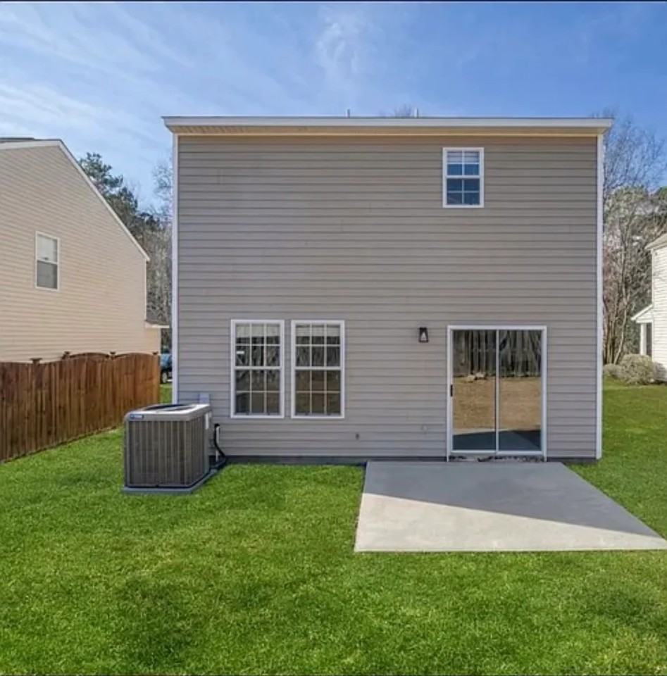 116 Cottage Lake Way - Photo 2 of 15