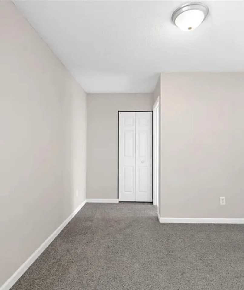 116 Cottage Lake Way - Photo 5 of 15