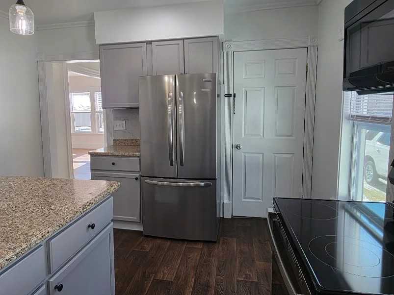 16 Park Ave - Photo 3 of 20