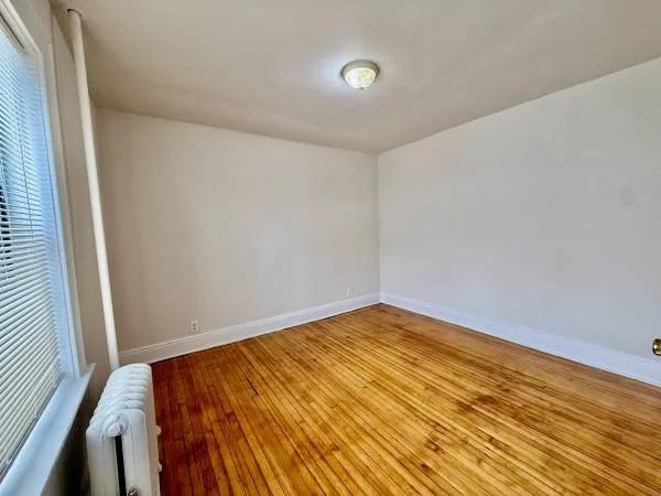 580 Washington Ave #C4 - Photo 4 of 10