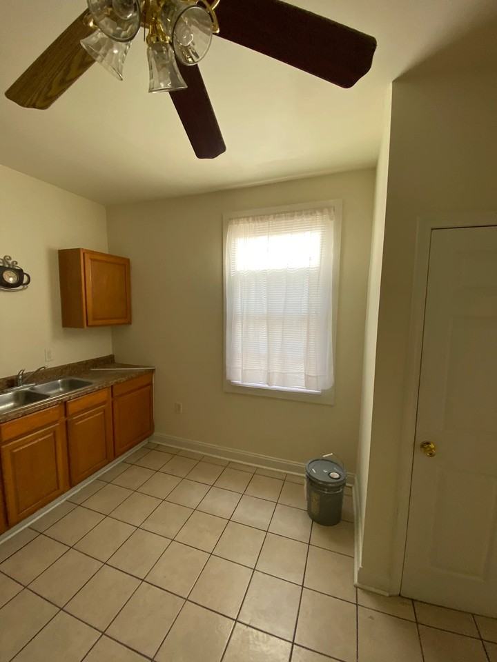 2333 Saint Anthony St #2333 - Photo 6 of 6