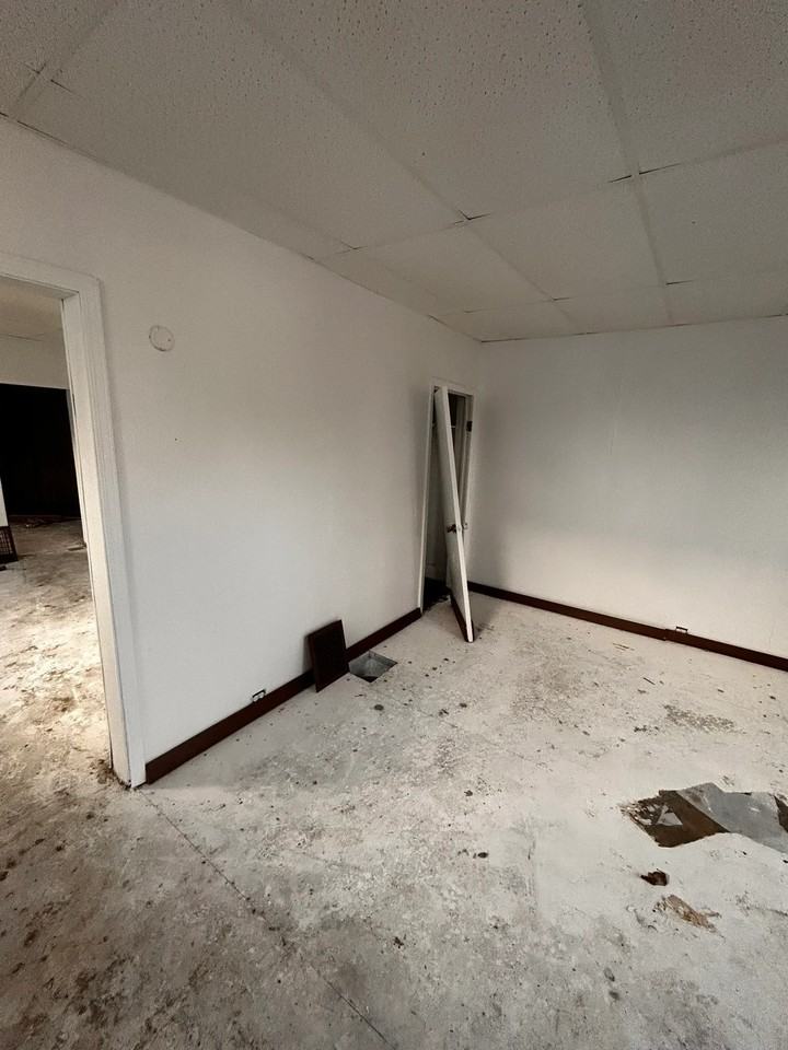 706 Cedar St - Photo 5 of 19