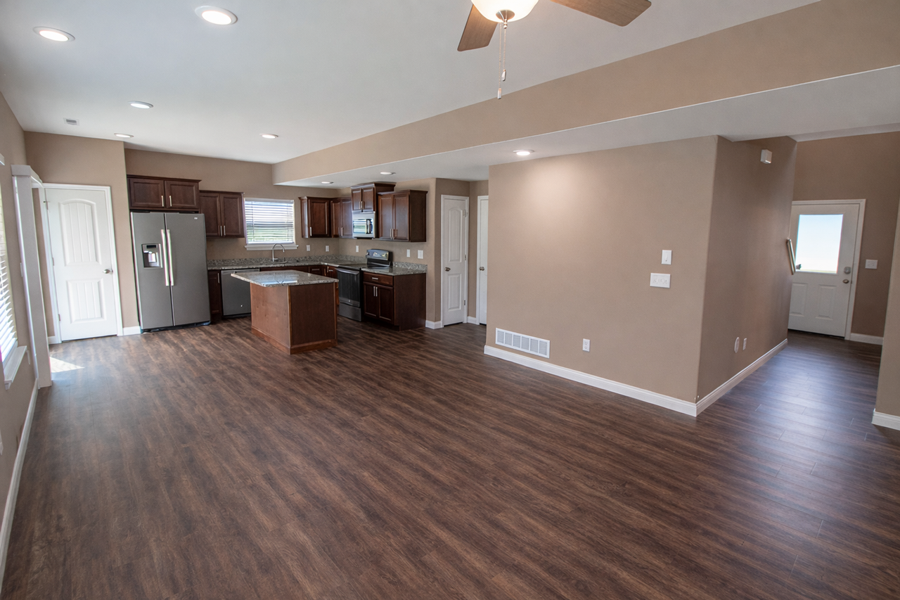 2810 Amberwood Ct - Photo 4 of 25