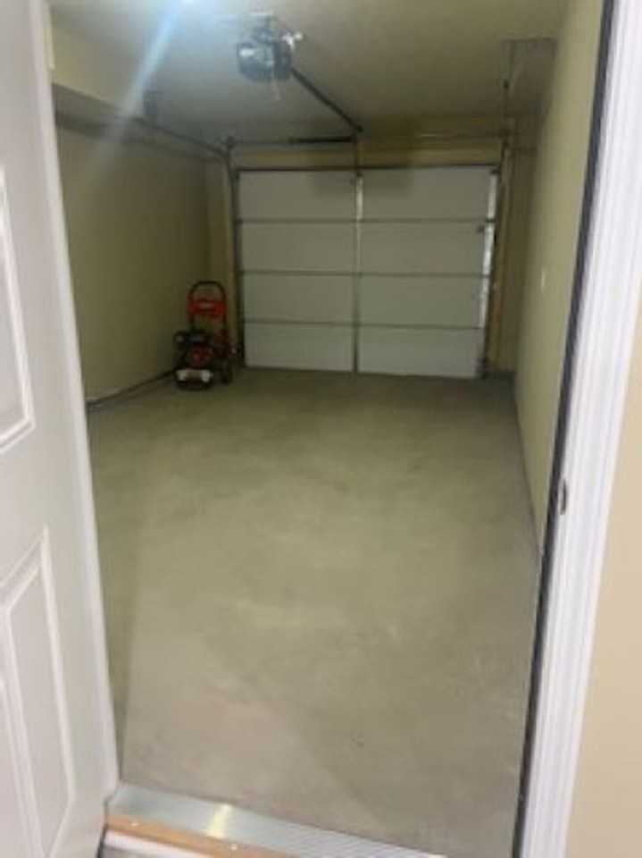 Pineview Dr - Photo 4 of 12