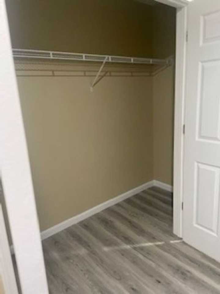 Pineview Dr - Photo 7 of 12