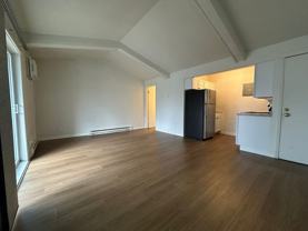 905 N Oak St - Photo 1 of 1