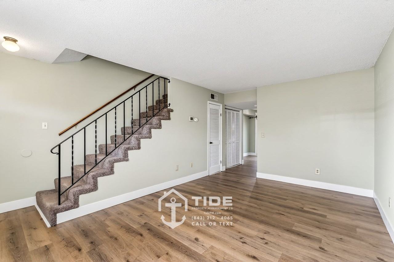 21 Rivers Point Row Apt 8e - Photo 5 of 25