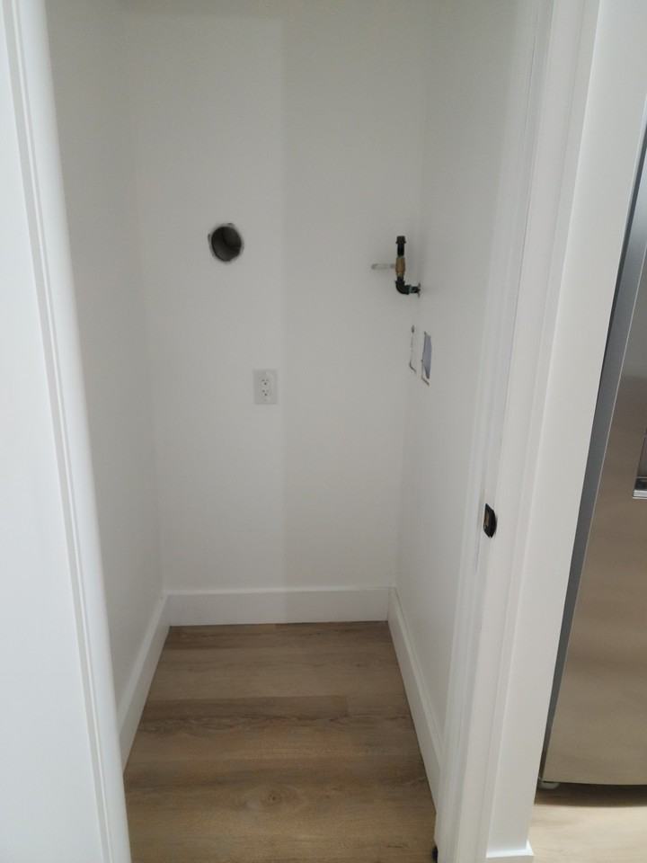 443 N Main St #2A - Photo 3 of 10