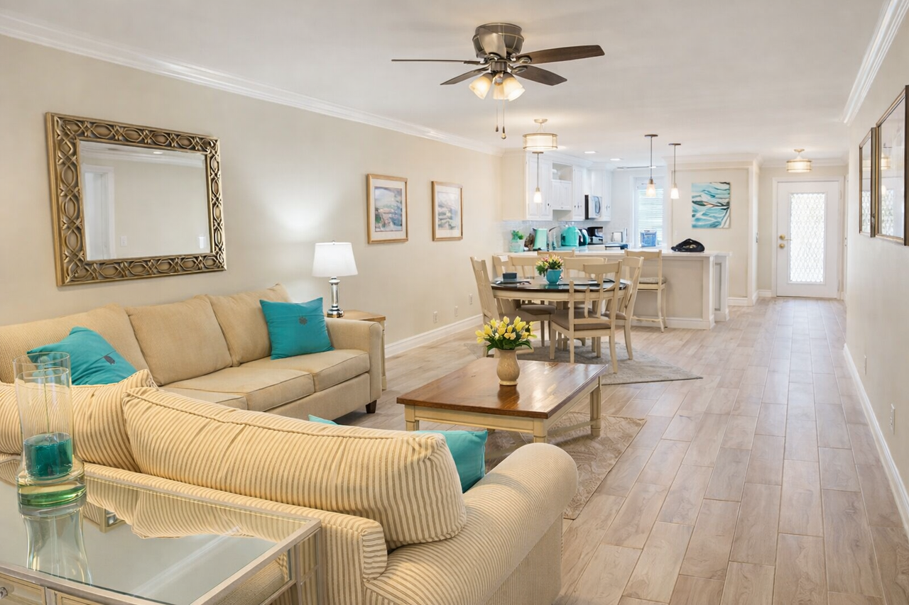 1630 Nw 18th Ave #103 - Photo 3 of 12