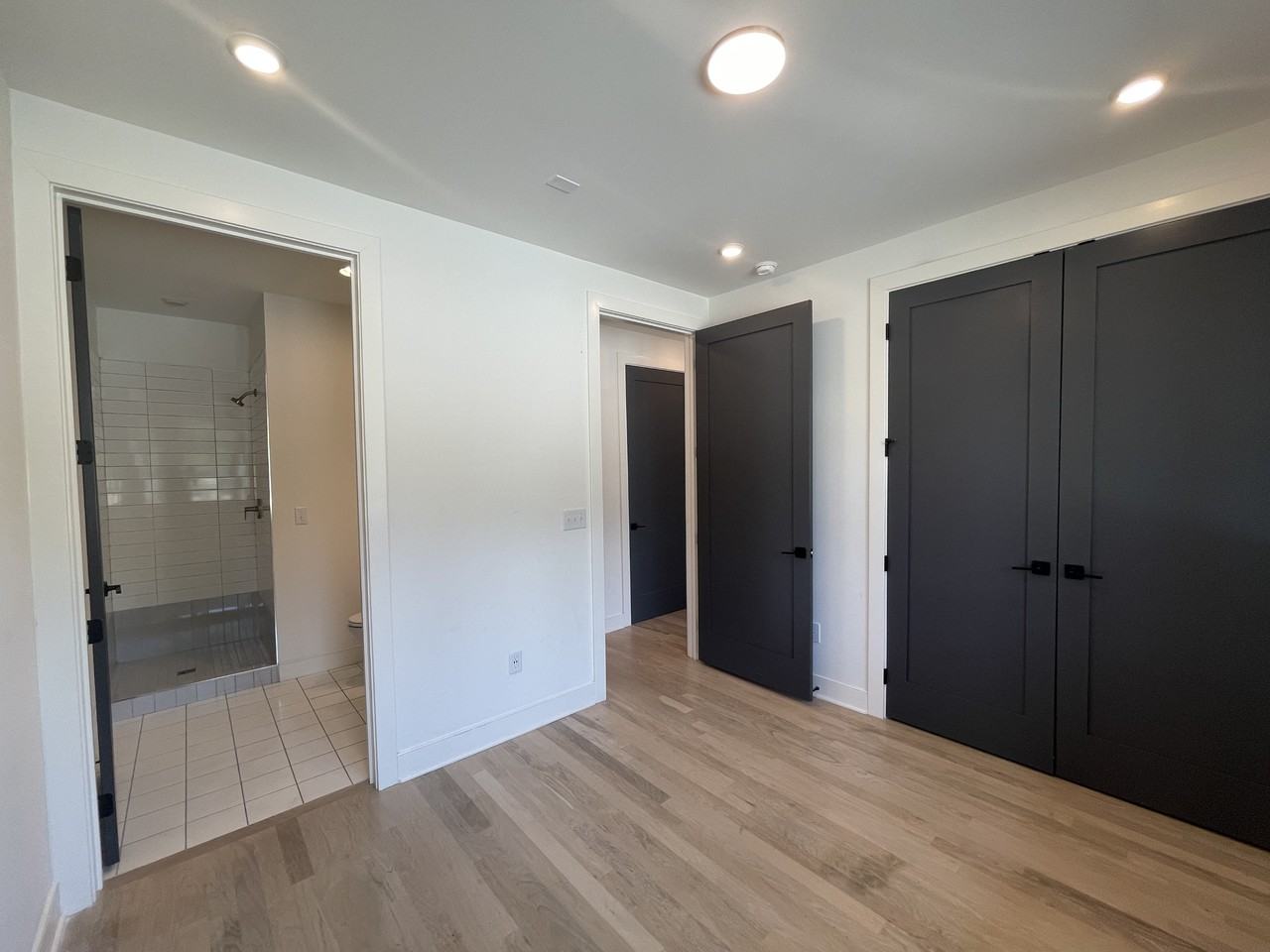 2347 Hosea L Williams Dr Se #8 - Photo 4 of 38