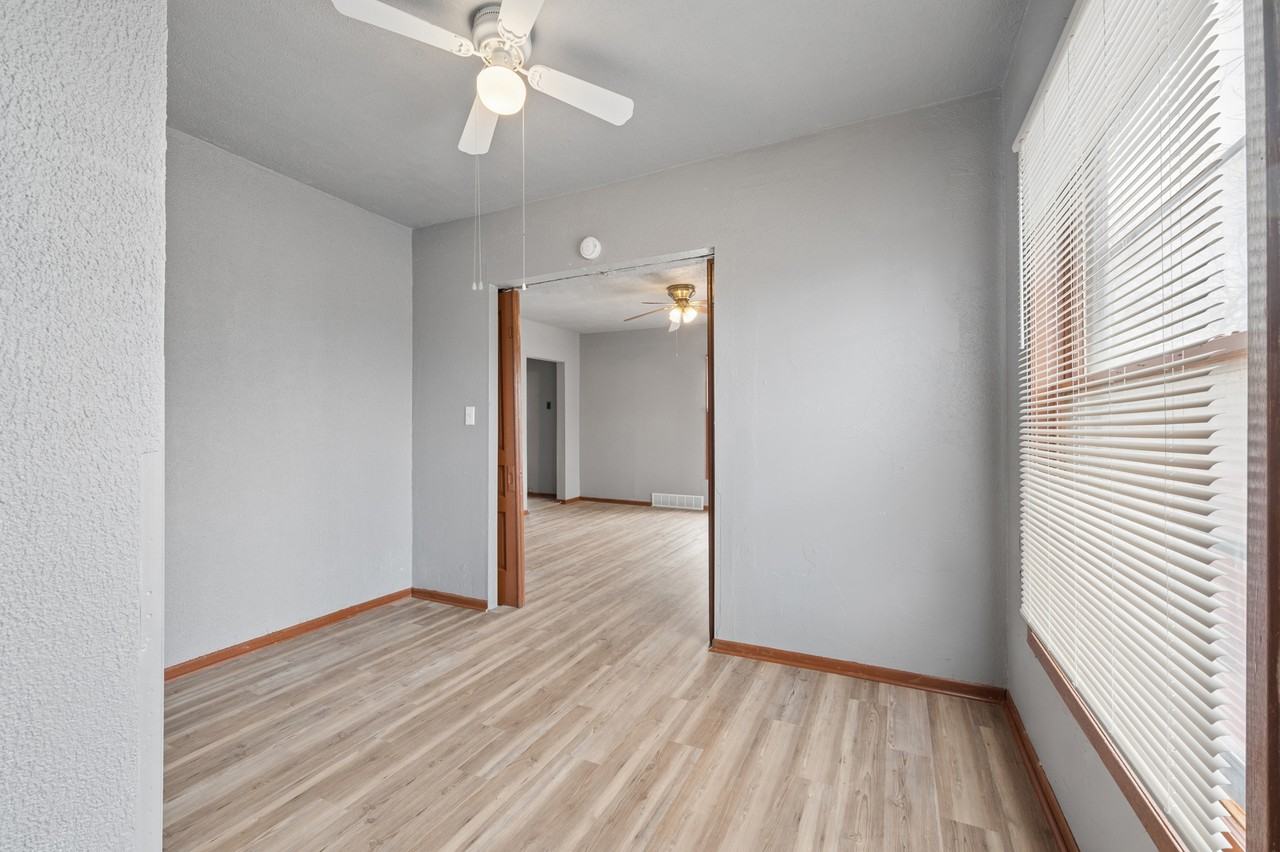 1218 W Locust St #1220 - Photo 2 of 13