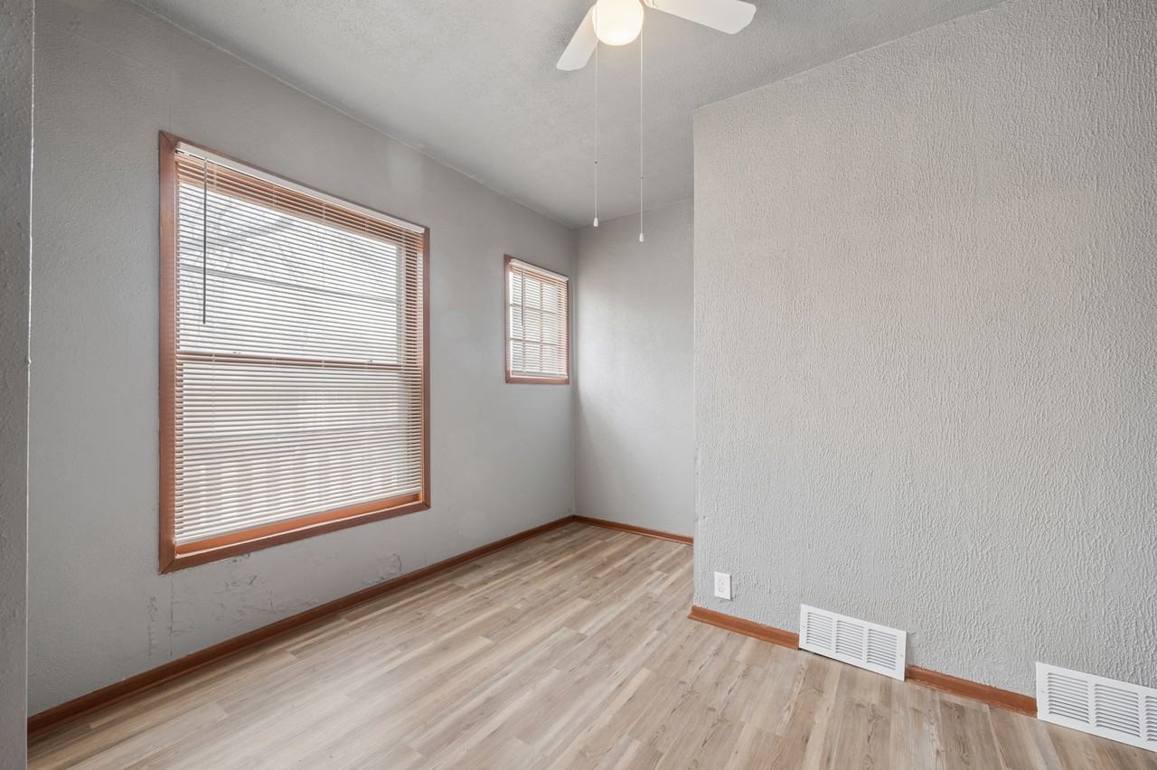 1218 W Locust St #1220 - Photo 4 of 13