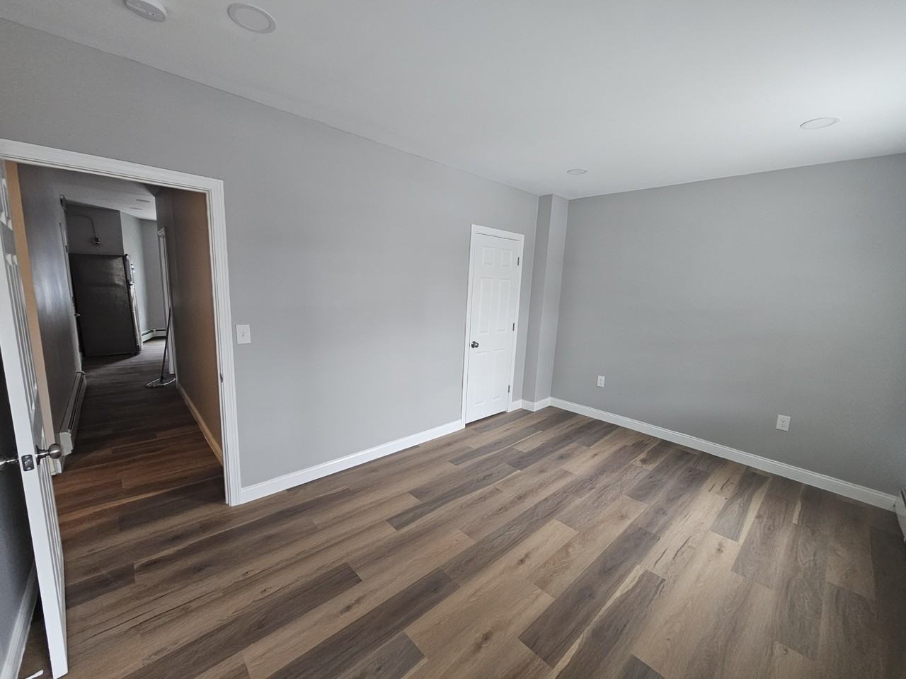 840 Atwells Ave #1W - Photo 6 of 9