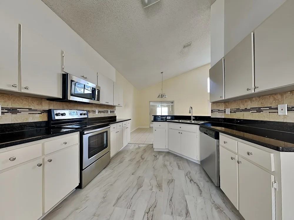 814 Jefferson Ave #NA - Photo 5 of 6