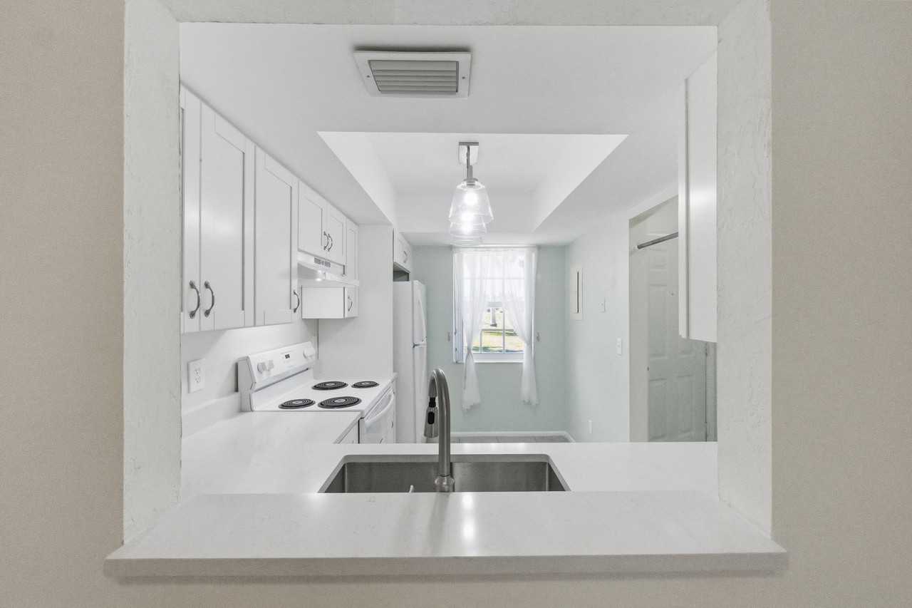 1023 Pine Isle Ln #1023 - Photo 7 of 25