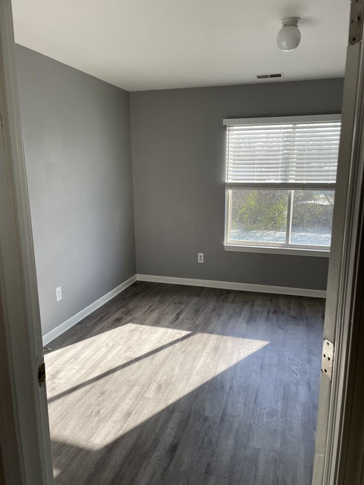 30266 Wedgewood Cir #NA - Photo 6 of 9