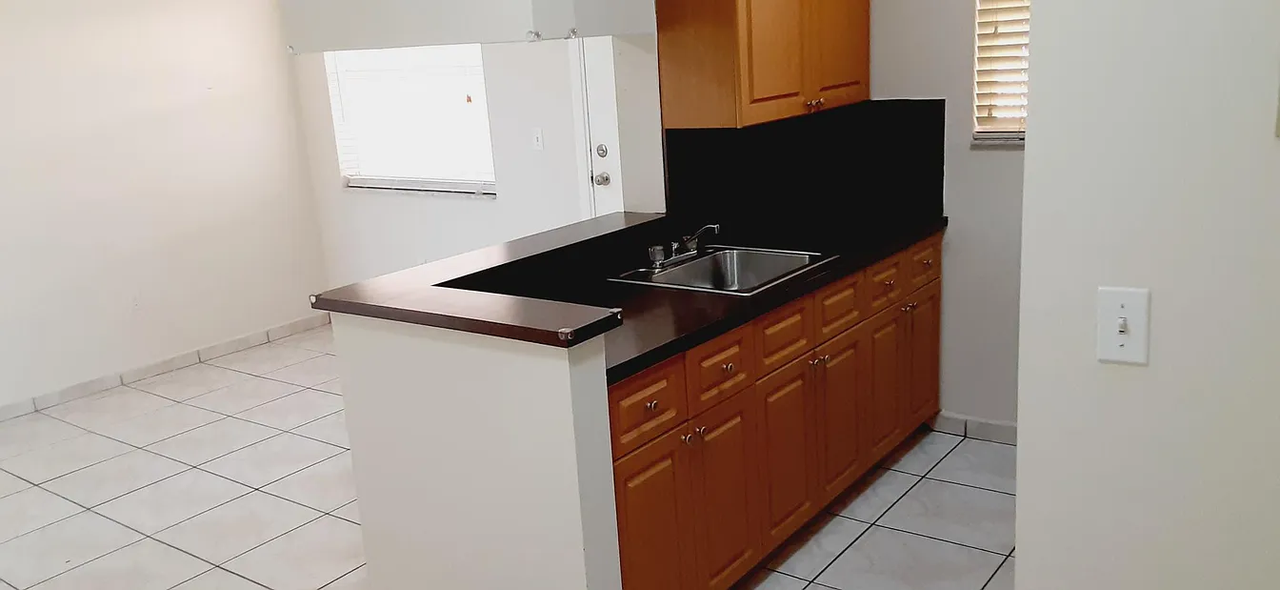 2441 Sw 31st Ave #109 - Photo 3 of 13