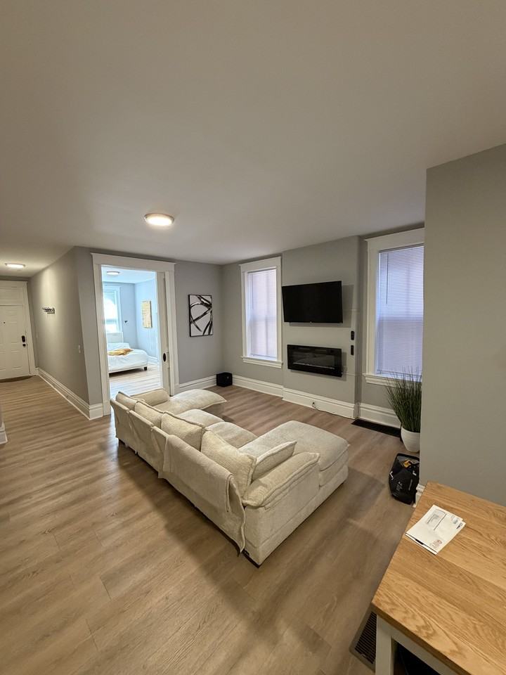 3430 Grace Ave #3430 - Photo 3 of 16