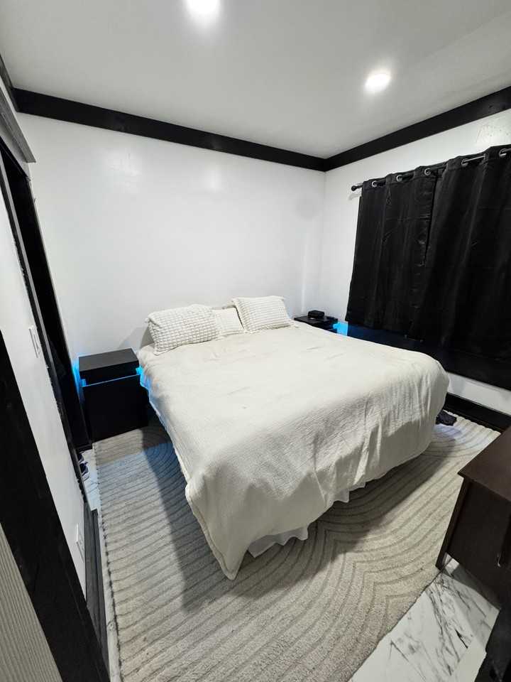 3761 Whitney St #NA - Photo 6 of 10