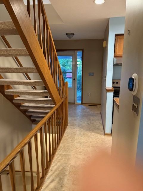 2418 Wrens Dr S #2418 - Photo 6 of 8