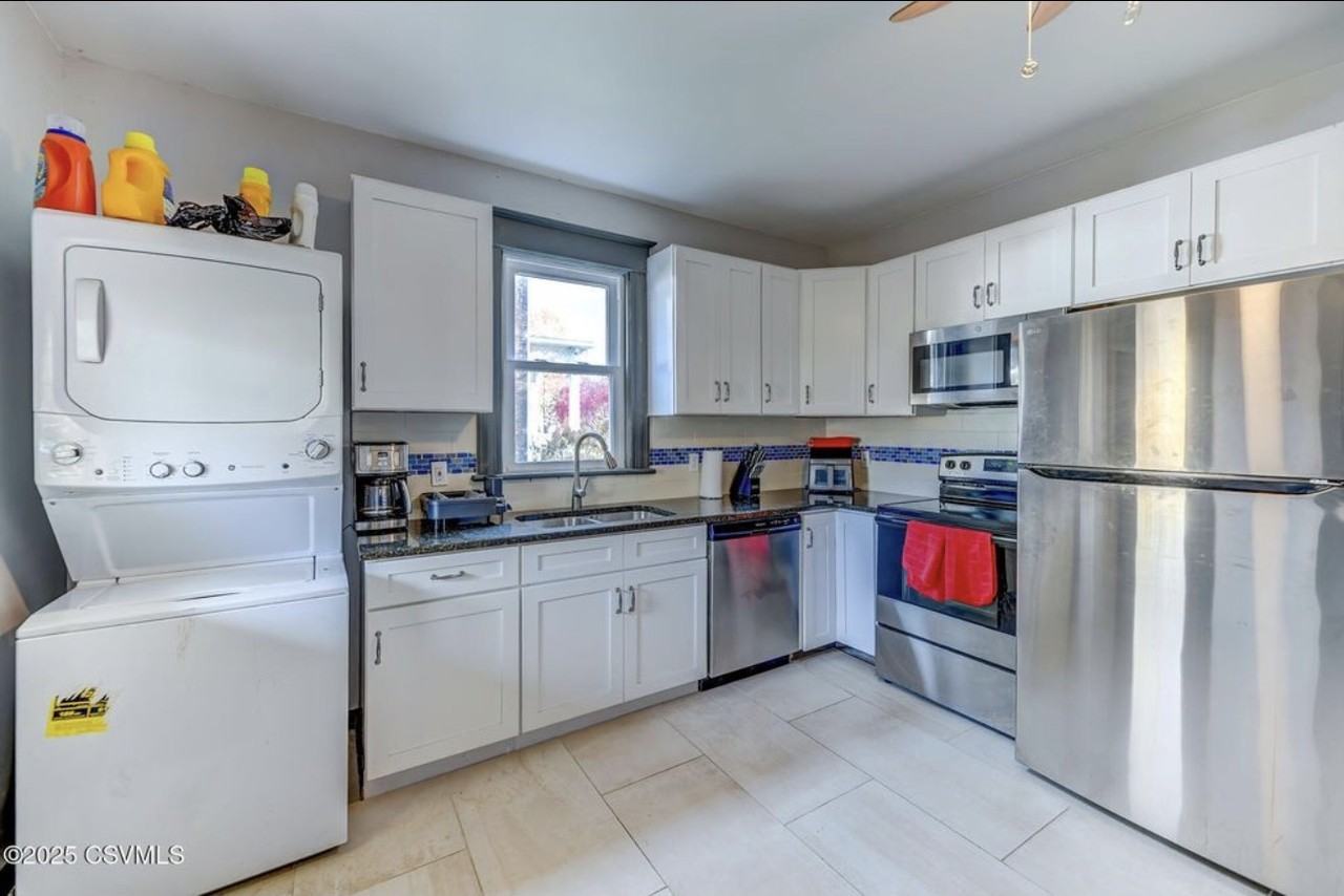 315 Summerhill Ave #315 - Photo 4 of 16