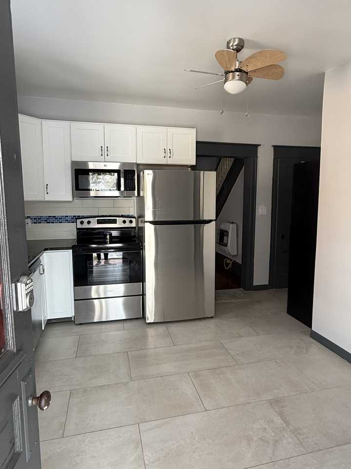 315 Summerhill Ave #315 - Photo 7 of 16