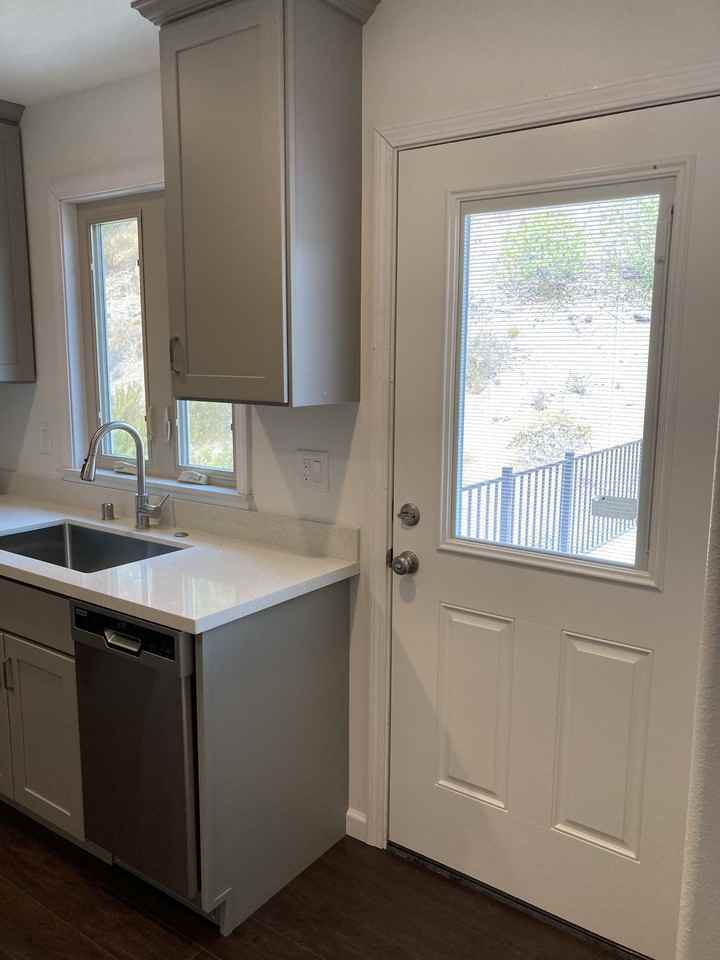 18605 Castle Lake Dr - Photo 7 of 12