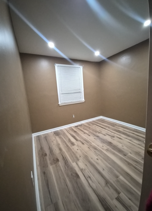 306 Woodleaf Ct #NA - Photo 2 of 5