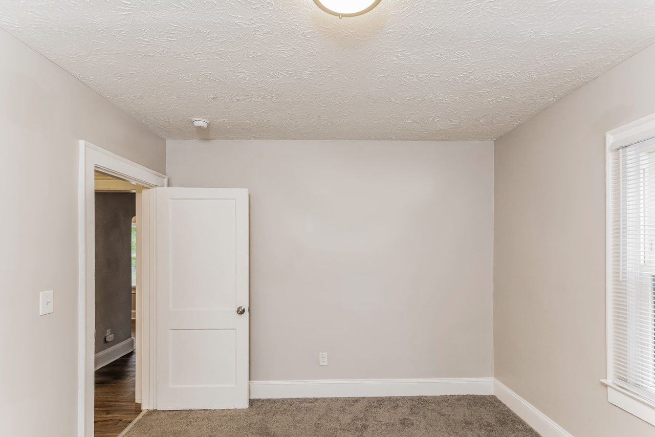 104 Kensington Cir #NA - Photo 4 of 5