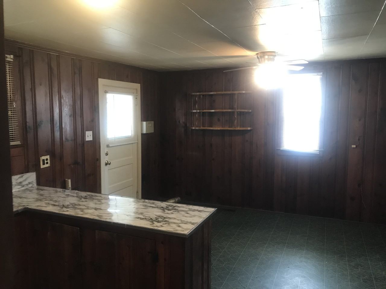1106 N George St #NA - Photo 7 of 17